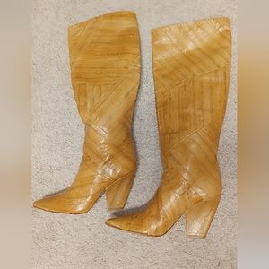 Tory Burch Boots